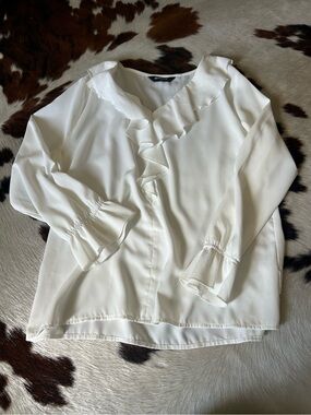 Ruffled V-Neck Long Sleeve Blouse - White